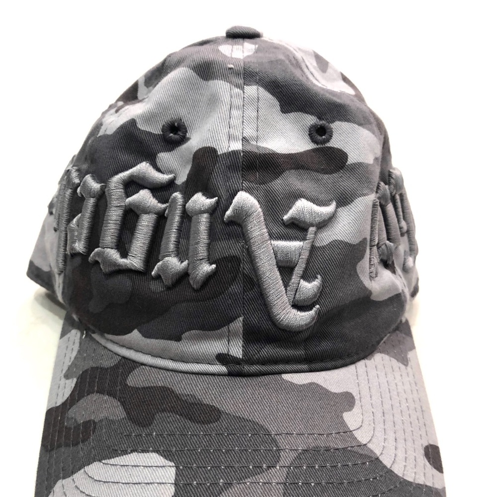 New disnapback Grey Camo BB Cap
